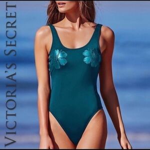 PINK Victoria’s Secret High Leg Hibiscus One-piece swimsuit teal